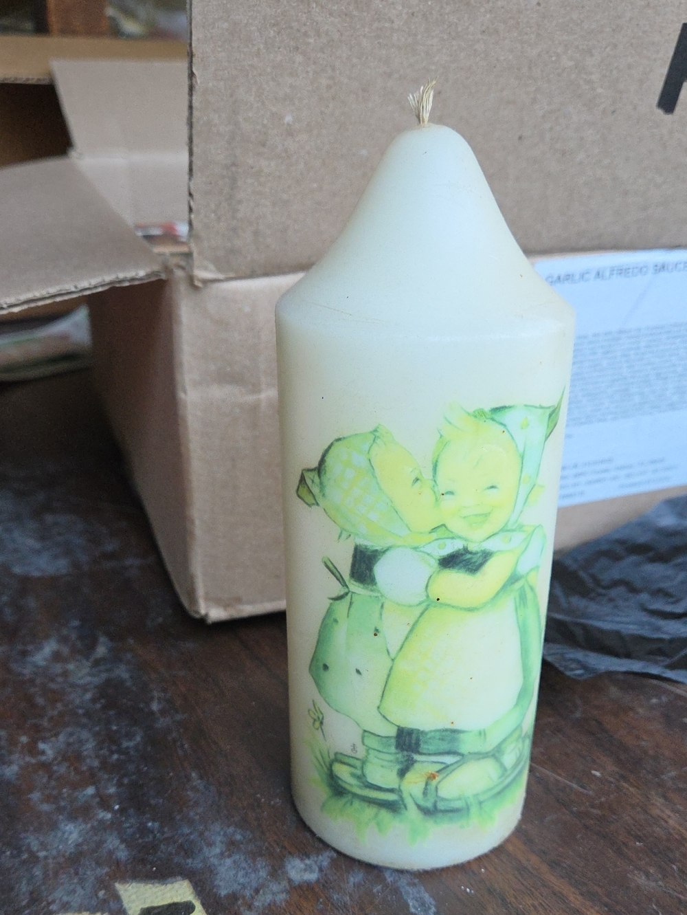 Decorative Cream Candle with Green Illustration - Home Party Supplies
